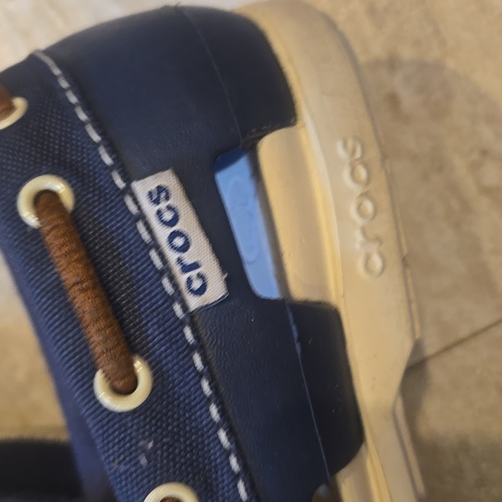 CROCS Unisex Blue Canvas Loafers/Boat Shoes - Picture 3 of 16